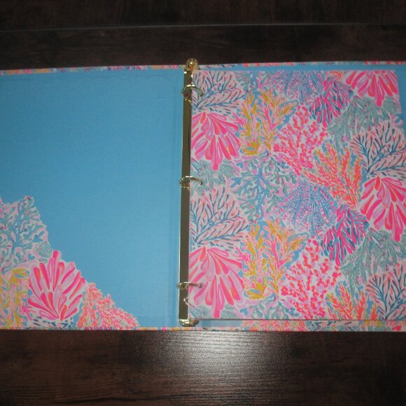 NEW Lilly Pulitzer 3 Ring Binder SPLASHDANCE ~ Includes Dividers / Folder - Picture 2 of 5
